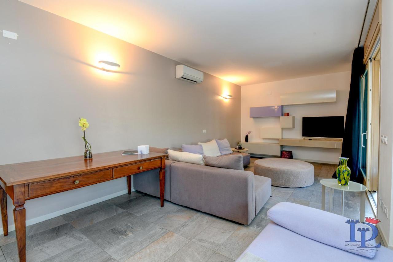 Desenzanoloft Official Partner Marriott Homes & Villas - Oscar Luxury Suite Desenzano del Garda Exterior foto